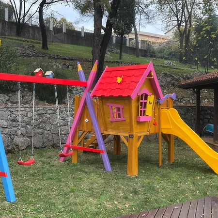 Front In Case de vacanță *